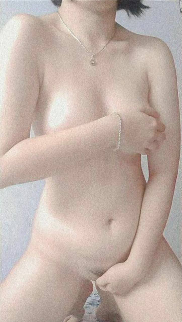 723BBH-001 Một cô gái da trắng xinh đẹp đến từ Kyoto chia sẻ về các hoạt động otaku và các hoạt động của một ông chú giàu có. Tất nhiên, cô ấy đưa anh ấy đến khách sạn.