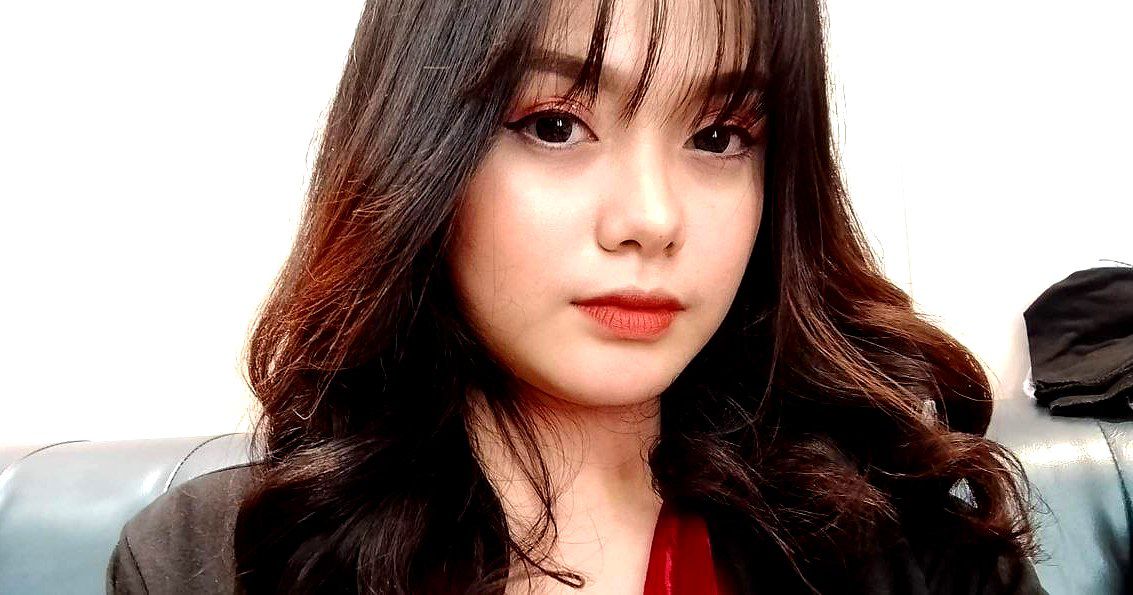 Phệt em gái tóc vàng tự nguyện dâng hiến