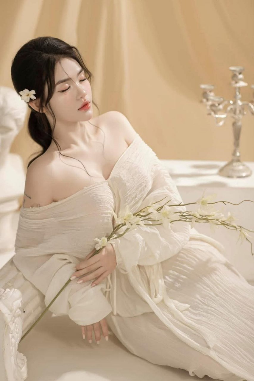 Ngày 13 tháng 7 năm 2023_Con gái Indonesia Đất nước